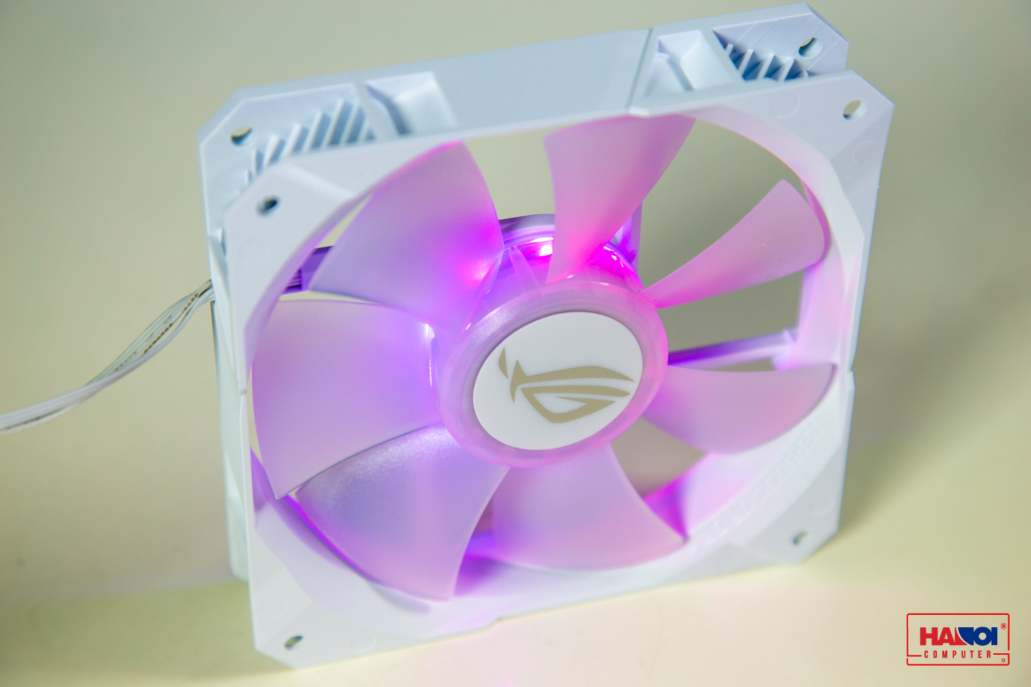 Tản nhiệt nước Asus ROG STRIX LC 360 RGB White Edition fan